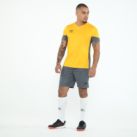 Bermuda Masculina Umbro Essential