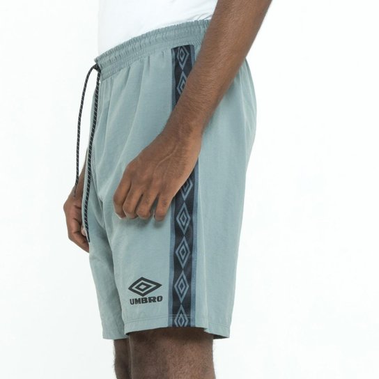Bermuda Umbro Traditional Club Masculina