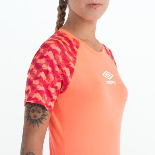 Camisa Feminina Umbro Futevolei Graphic Camuflage