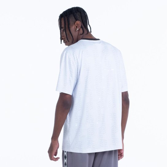 Camiseta Manga Curta Umbro Football Personality Masculina