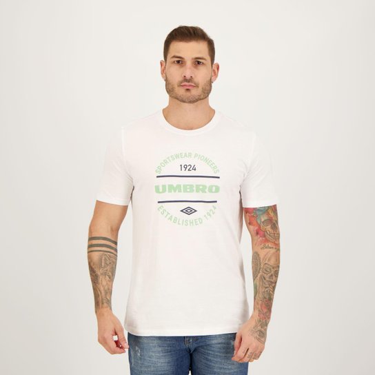 Camiseta Manga Curta Umbro Football Pioneers Masculina