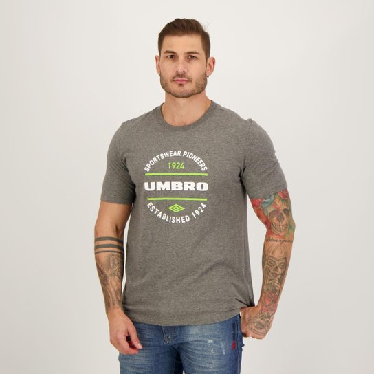 Camiseta Manga Curta Umbro Football Pioneers Masculina