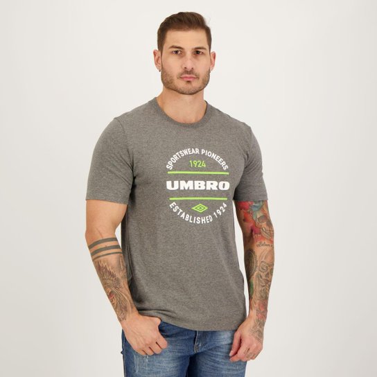 Camiseta Manga Curta Umbro Football Pioneers Masculina