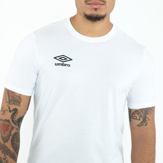 Camiseta Masculina Umbro Essential