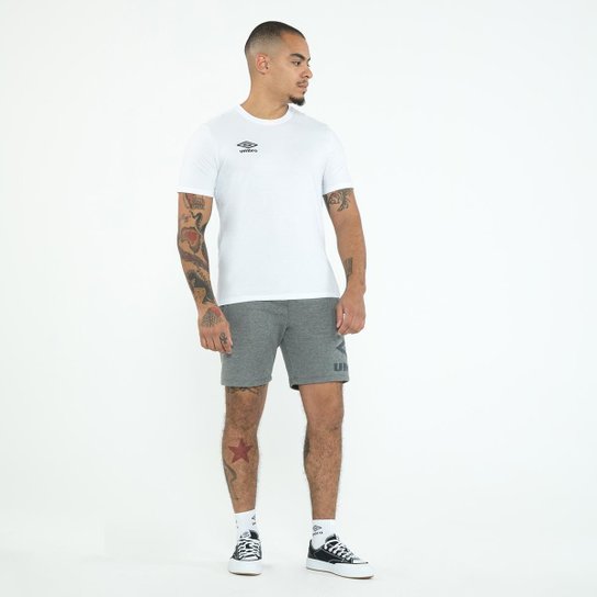 Camiseta Masculina Umbro Essential