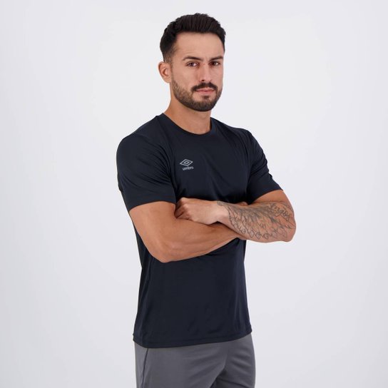 Camiseta Umbro Basic Uv Preta