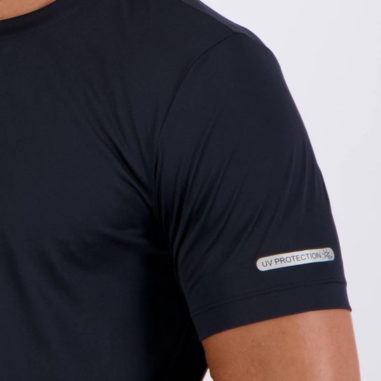 Camiseta Umbro Basic Uv Preta