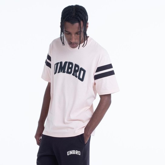 Camiseta Unisex Umbro College Concept