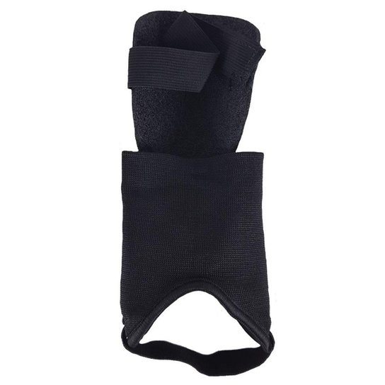 Caneleira Infantil Umbro Protection Ct