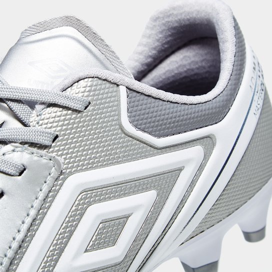 Chuteira Campo Umbro Adamant Master Class Premier Unissex