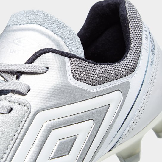 Chuteira Campo Umbro Adamant Master Class Pro Unissex
