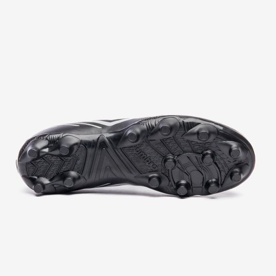 Chuteira Campo Umbro Brave