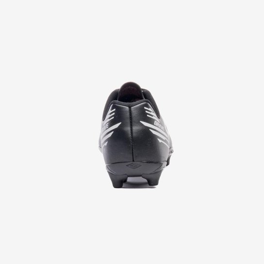 Chuteira Campo Umbro Brave