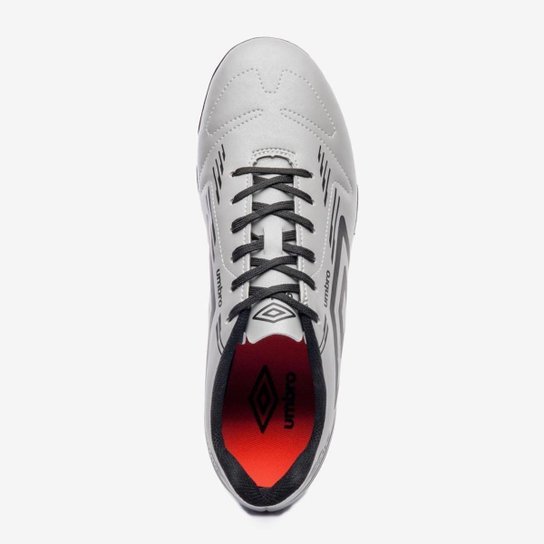 Chuteira Campo Umbro Brave