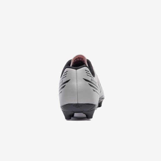 Chuteira Campo Umbro Brave