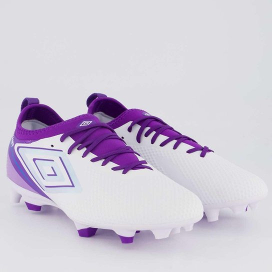 Chuteira Umbro Adamant Top Speed Club Campo Branca e Roxa