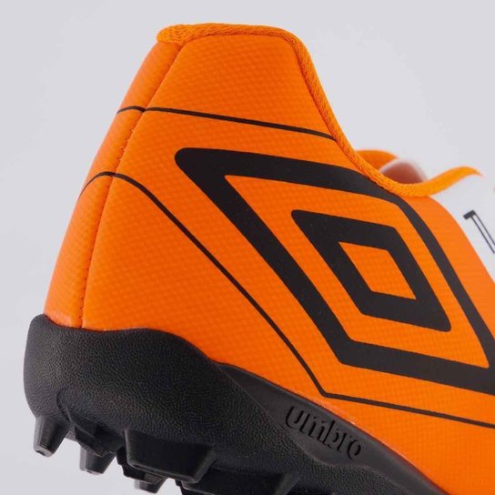 Chuteira Umbro Fifty VI League Society Branca e Laranja
