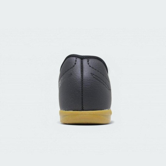 Chuteira Umbro futsal Class Footballer Jr - preto e dourado