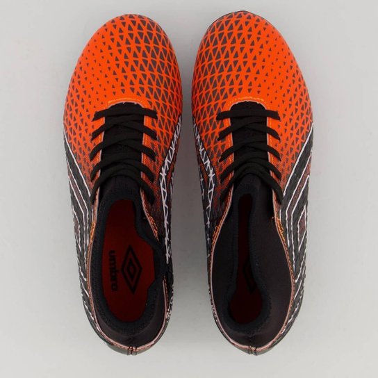 Chuteira Umbro Mutant Campo Juvenil Laranja e Preta
