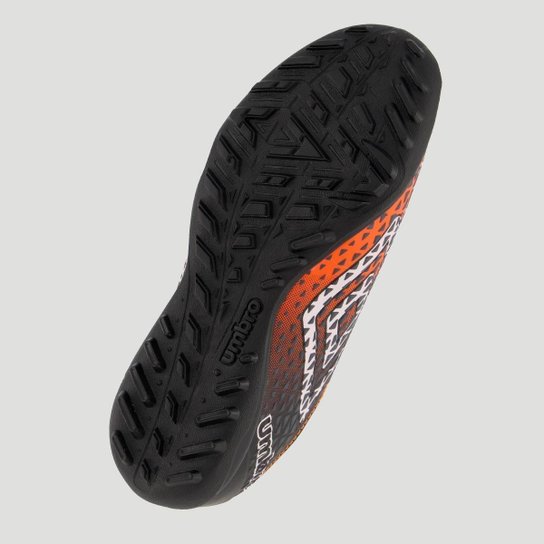 Chuteira Umbro Mutant Society Juvenil Preto e Laranja