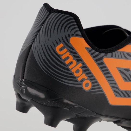 Chuteira Umbro Orbit Campo Preta e Laranja