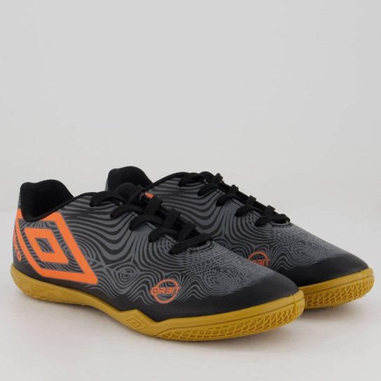 Chuteira Umbro Orbit Futsal Juvenil Preta e Laranja
