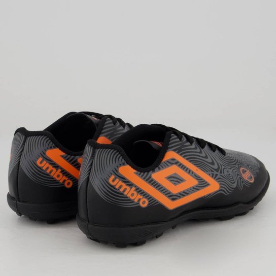 Chuteira Umbro Orbit Society Juvenil Preta e Laranja