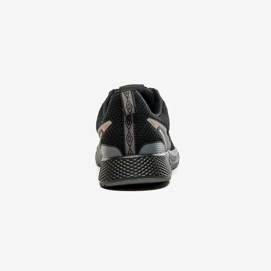 Tênis Umbro Trainer